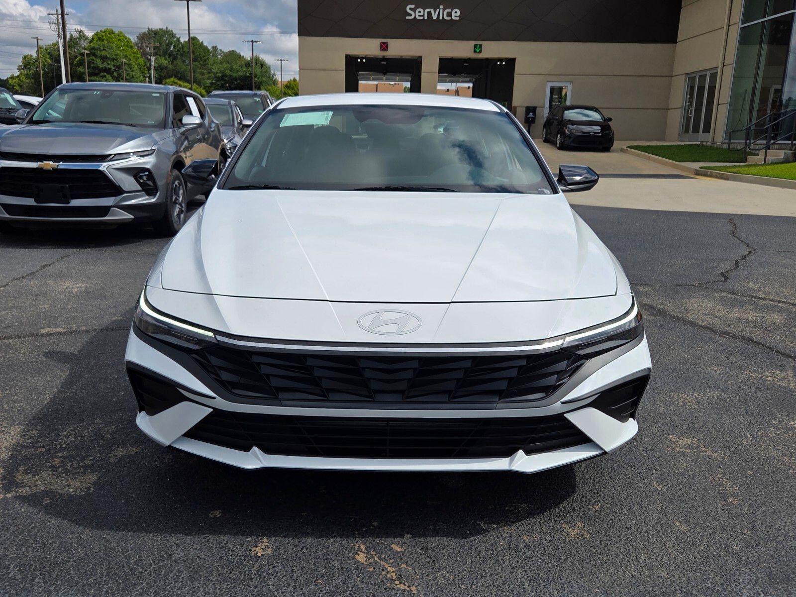 New 2026 White HYUNDAI SEL Sport image 2