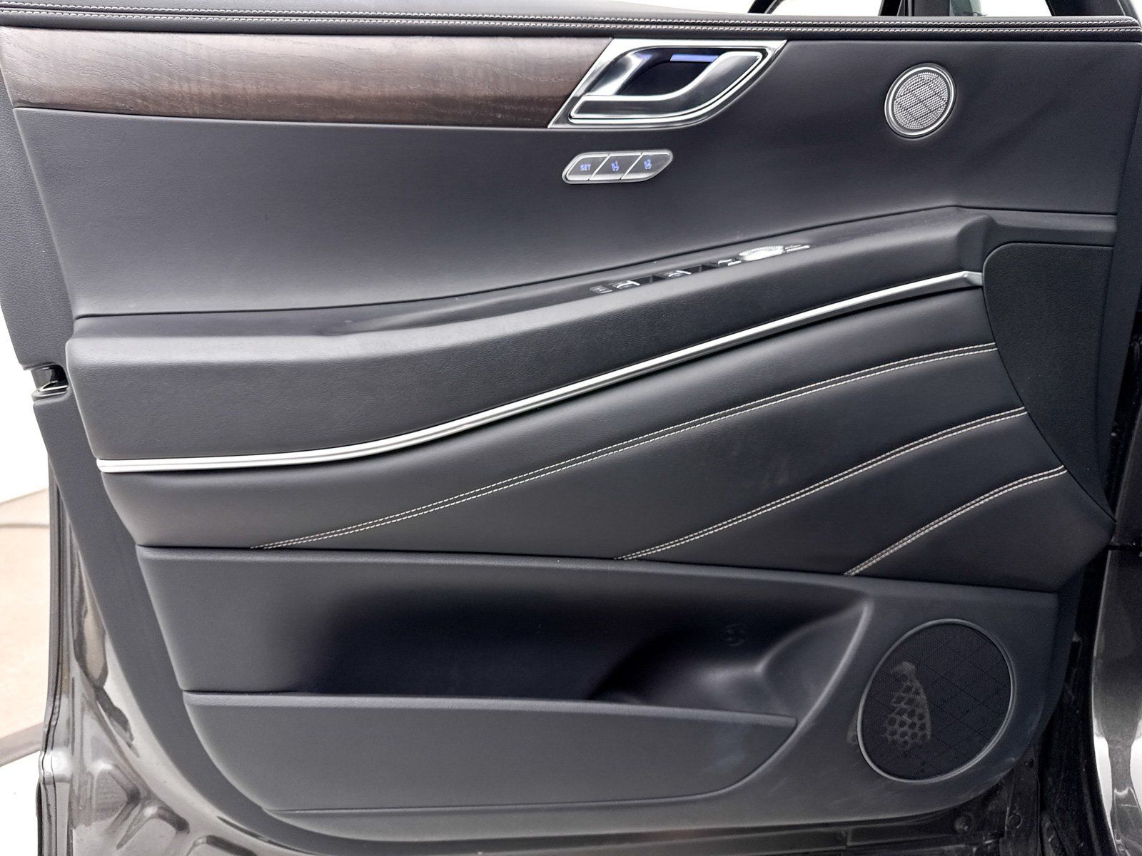 2024 GENESIS GV80 Standard - Photo 45
