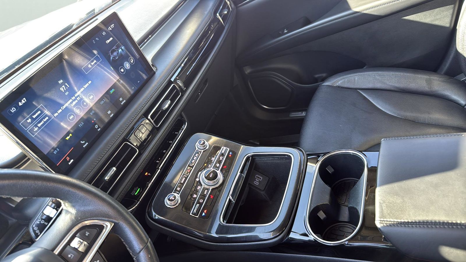 Used Car 2022 Lincoln Nautilus  Standard For Sale Under $35,000 In Austin, Texas