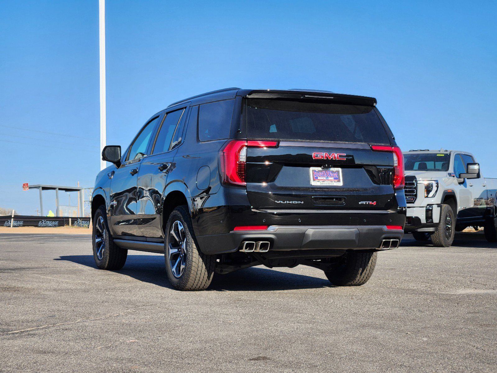 2025 GMC Yukon AT4 4