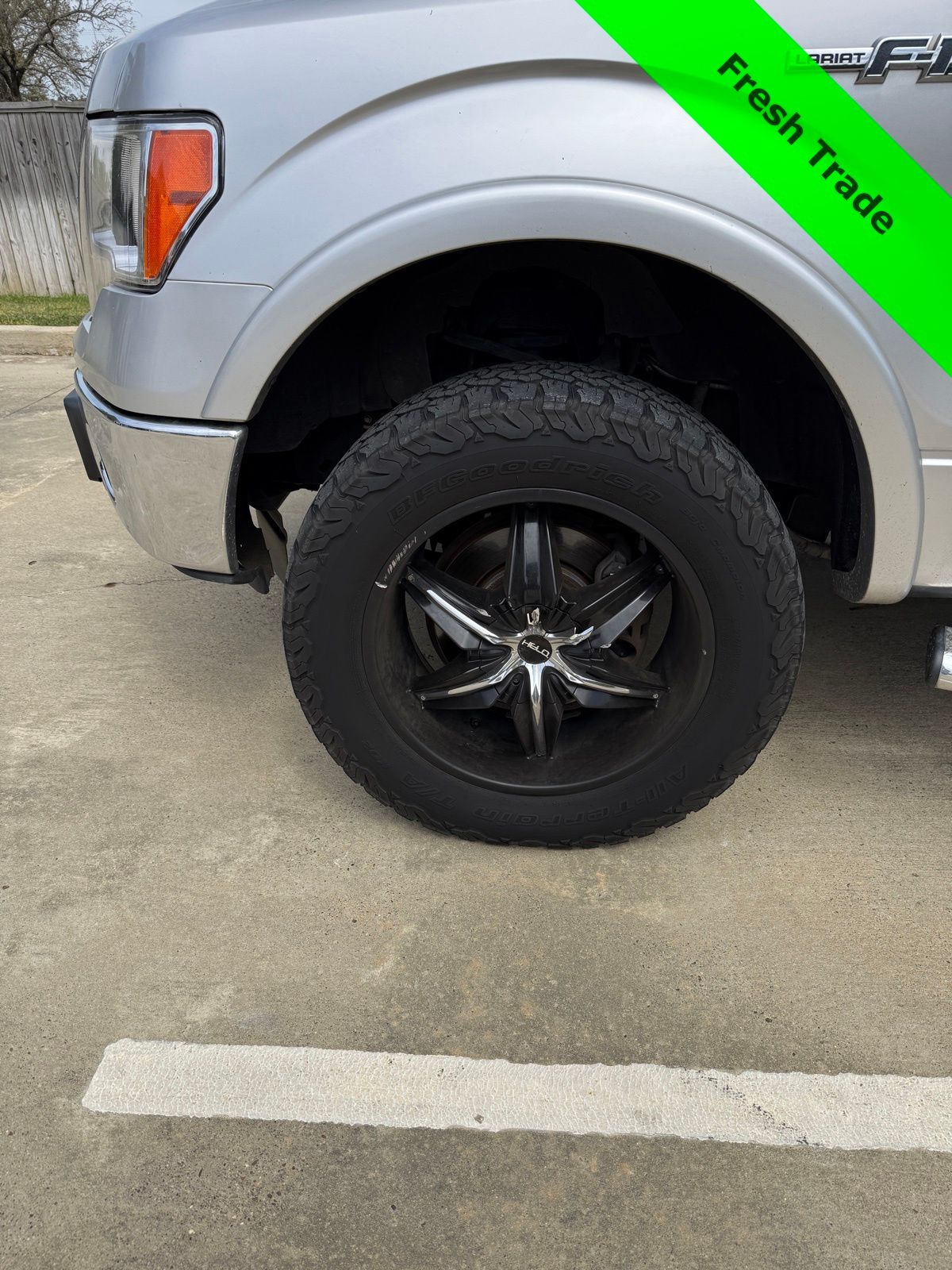 View vehicle photo 4