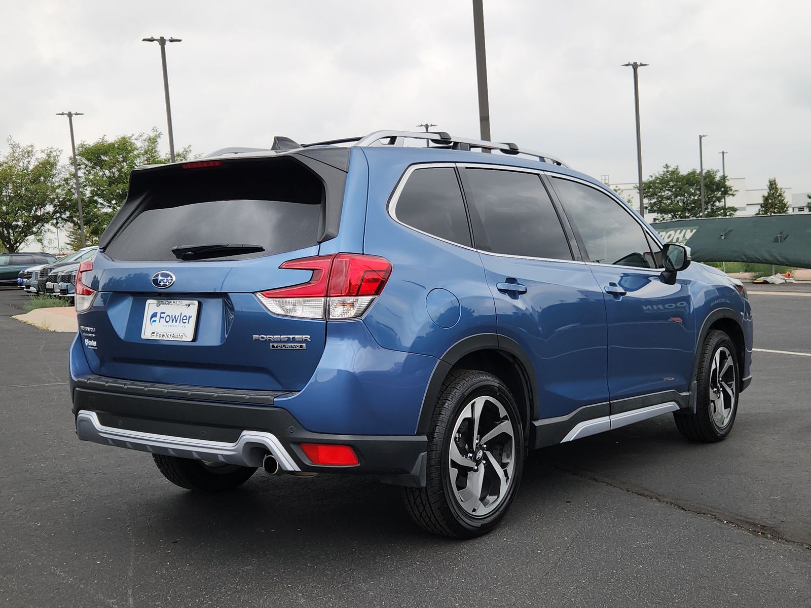 View vehicle photo 3