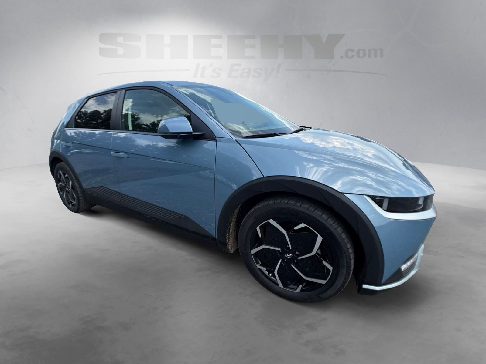 Used 2024 Blue Hyundai SEL image 2