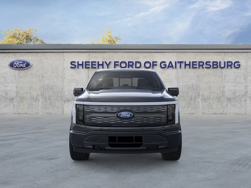 New 2025 Agate Black Metallic Ford Lariat image 7