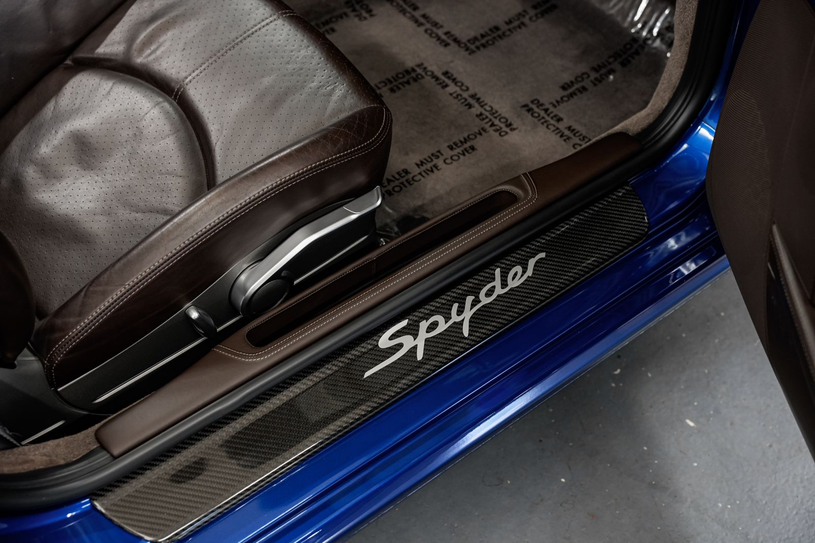 2011 Porsche Boxster Spyder — photo 26
