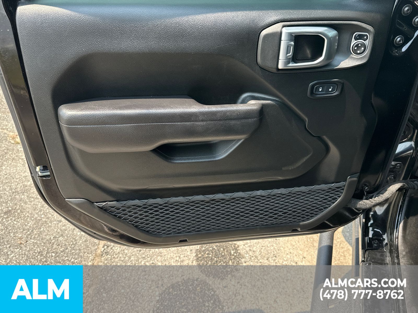 Used 2024 Black Jeep Sport S image 11