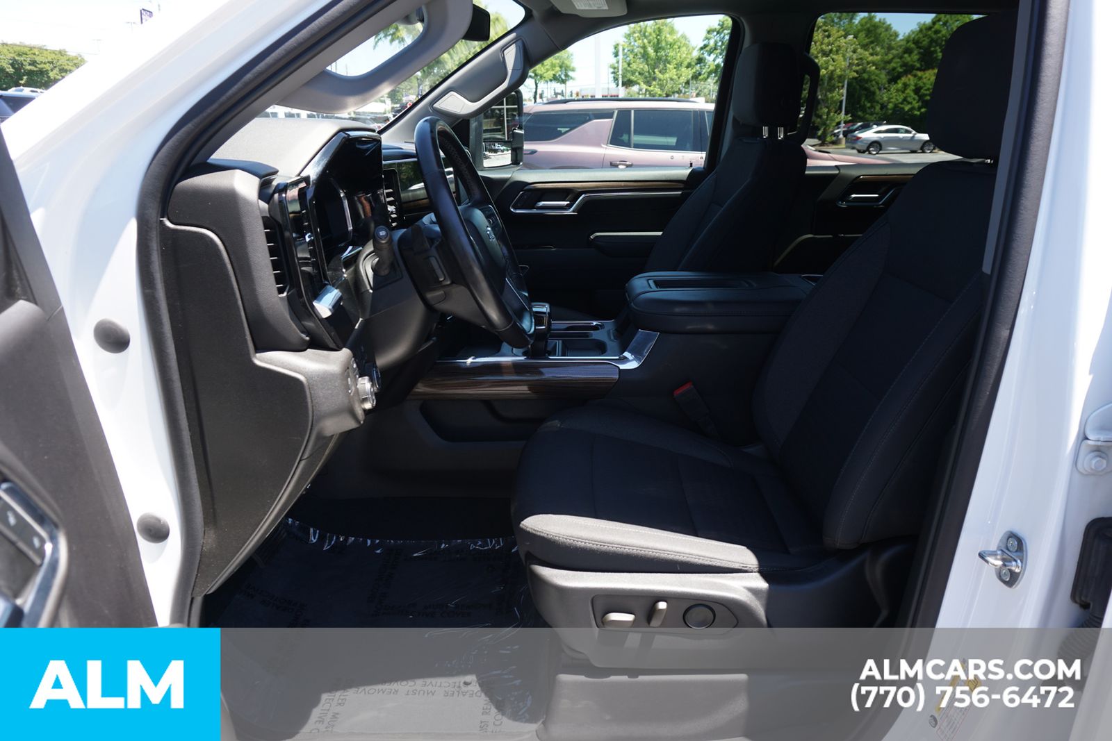 Used 2022 White Chevrolet RST image 22