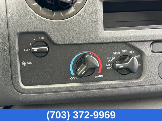 New 2026 Oxford White Ford SD image 25