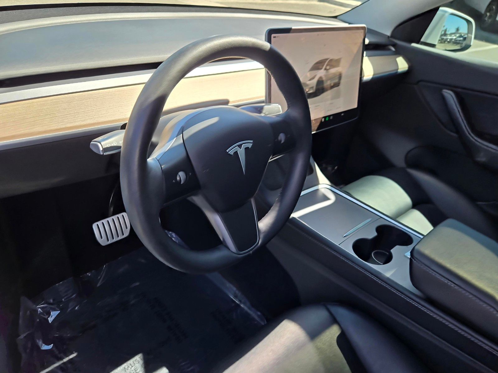Used 2022  Tesla Performance image 20