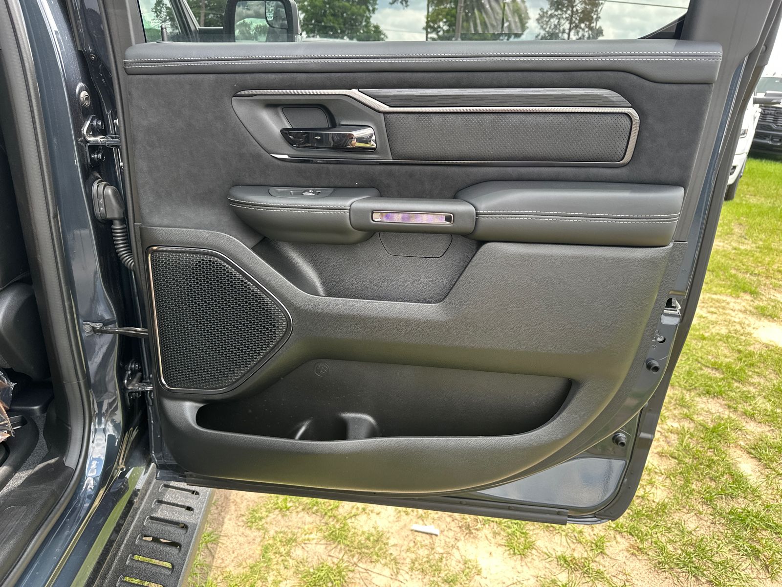 New 2026 Forged Blue Metallic Exterior Paint RAM RHO image 17