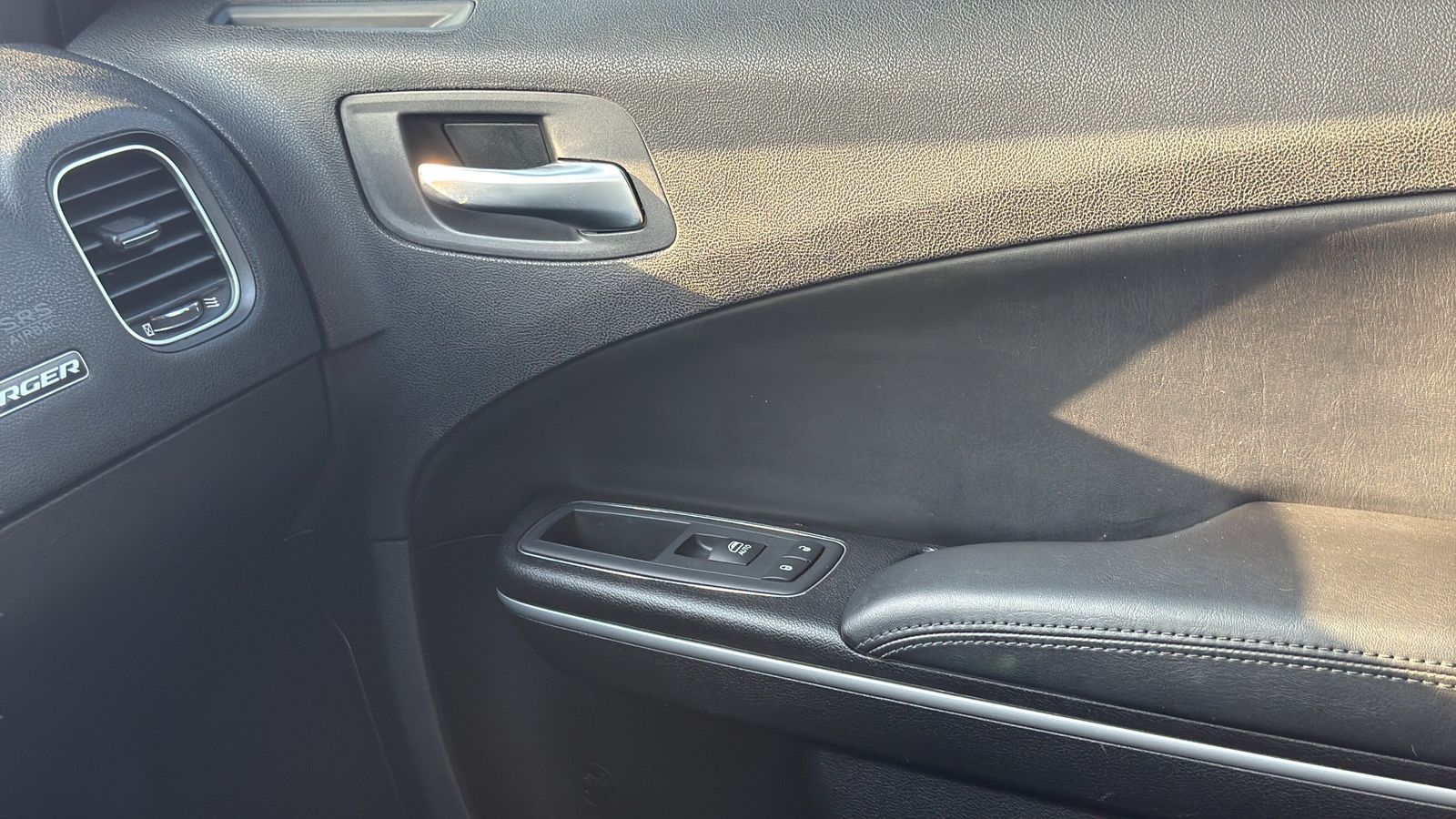 Used Car 2019 Dodge Charger  Sxt For Sale Under $15,000 In Austin, Texas