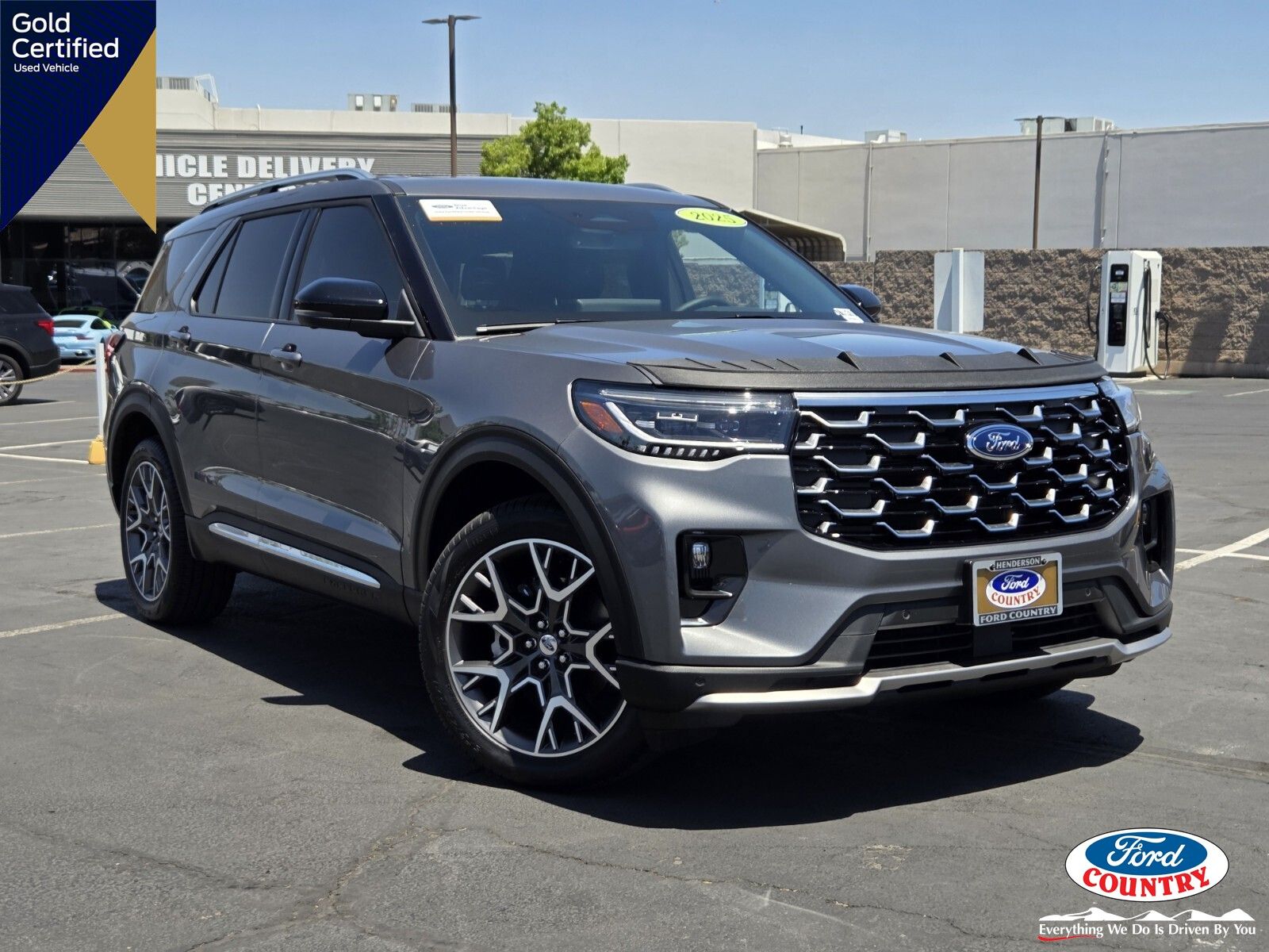 2025 Ford Explorer Platinum