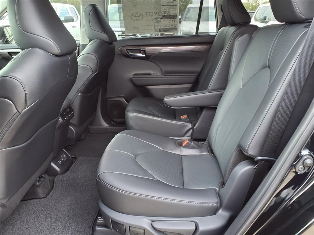 2026 Toyota Highlander Limited Black at Don McGill Toyota