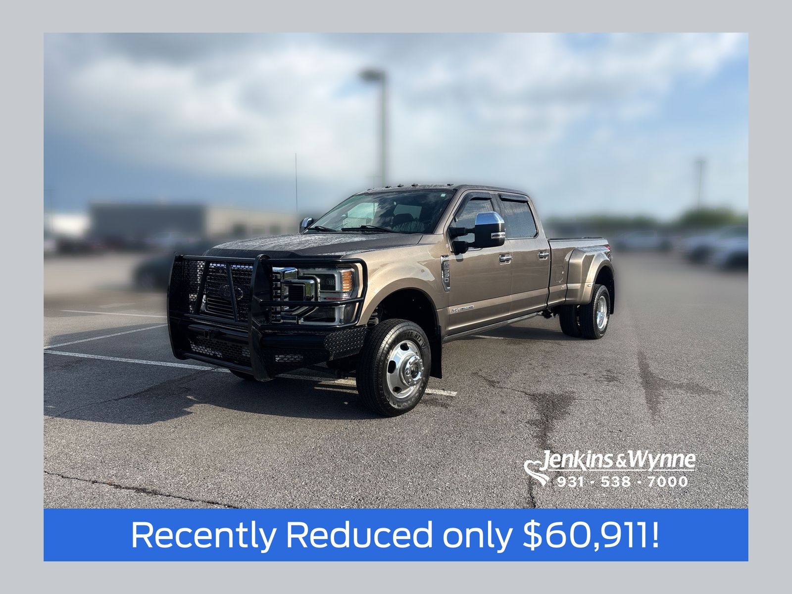 Stone Gray Metallic 2021 Ford F-350 Super Duty King Ranch Crew Cab LB DRW 4WD Pickup Truck Four-Wheel Drive Automatic