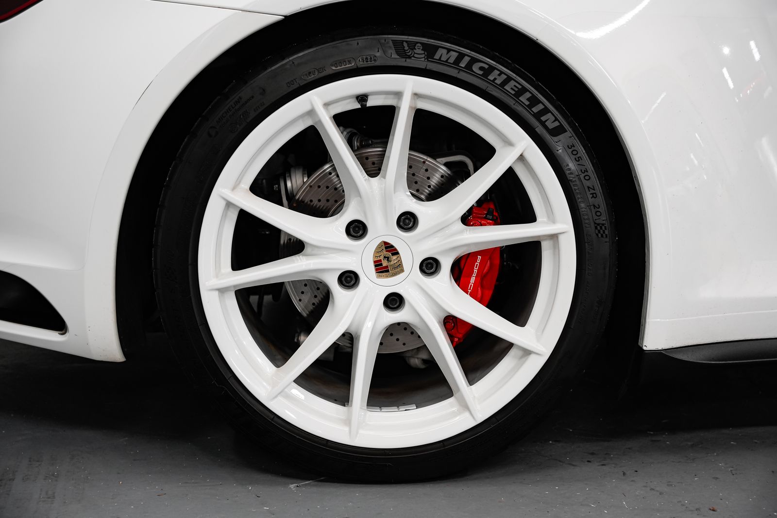 2019 Porsche 911 Targa 4 GTS — photo 47