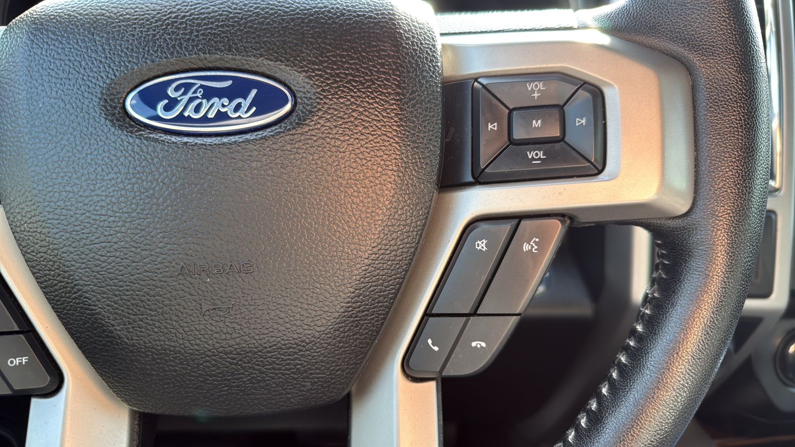 Used 2017 Gray Ford Lariat image 15