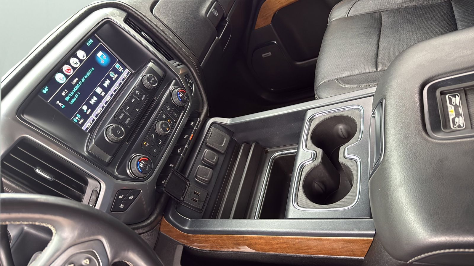 Used Car 2016 Chevrolet Silverado 1500  Ltz For Sale Under $25,000 In Austin, Texas