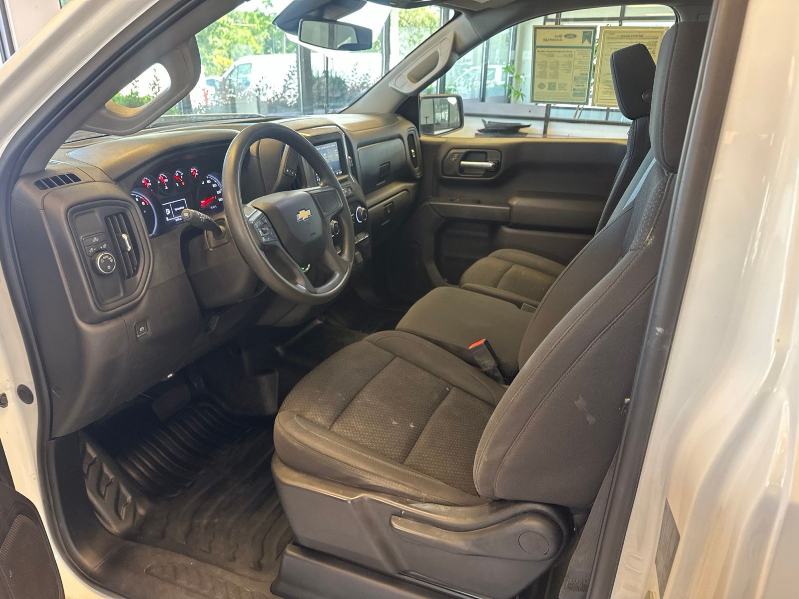 Used 2023 White Chevrolet WT image 8