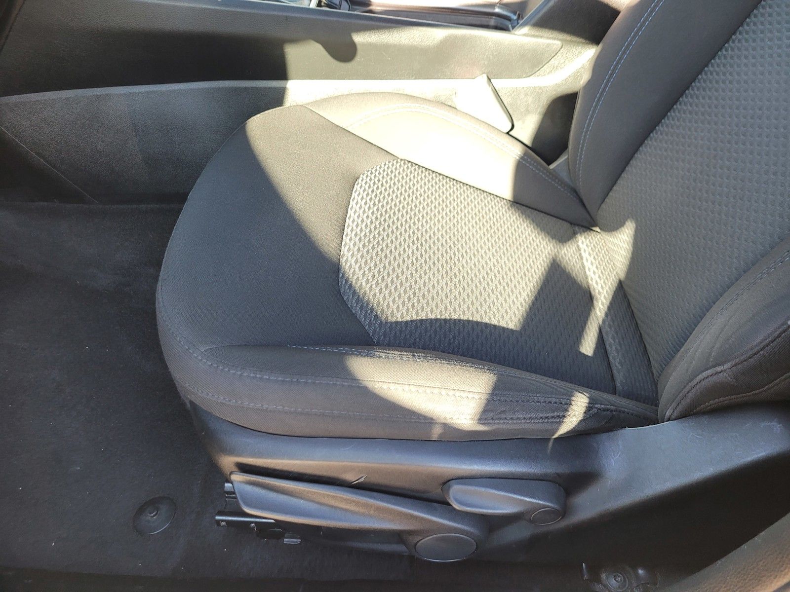 Used 2023 Black Jeep Sport image 16