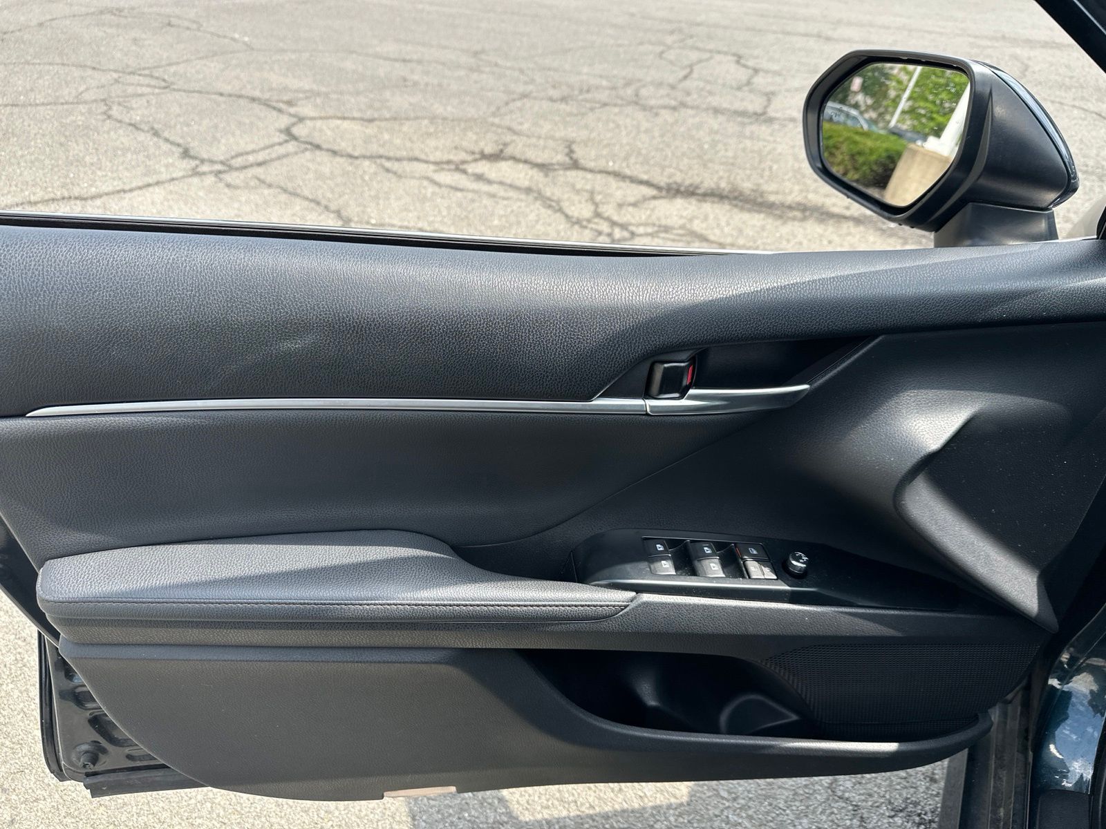 Used 2019 Blue Toyota XLE image 23