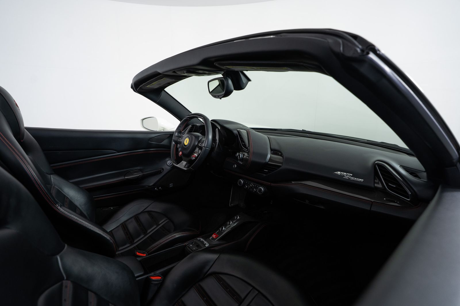 2019 Ferrari 488 Spider — full photo 31 of 43
