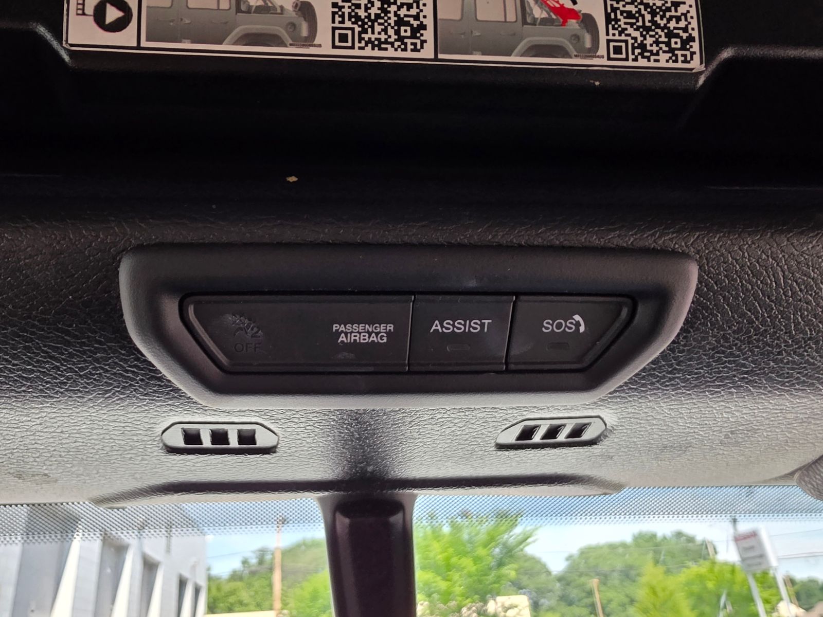 Used 2023 White Jeep Sport S image 38