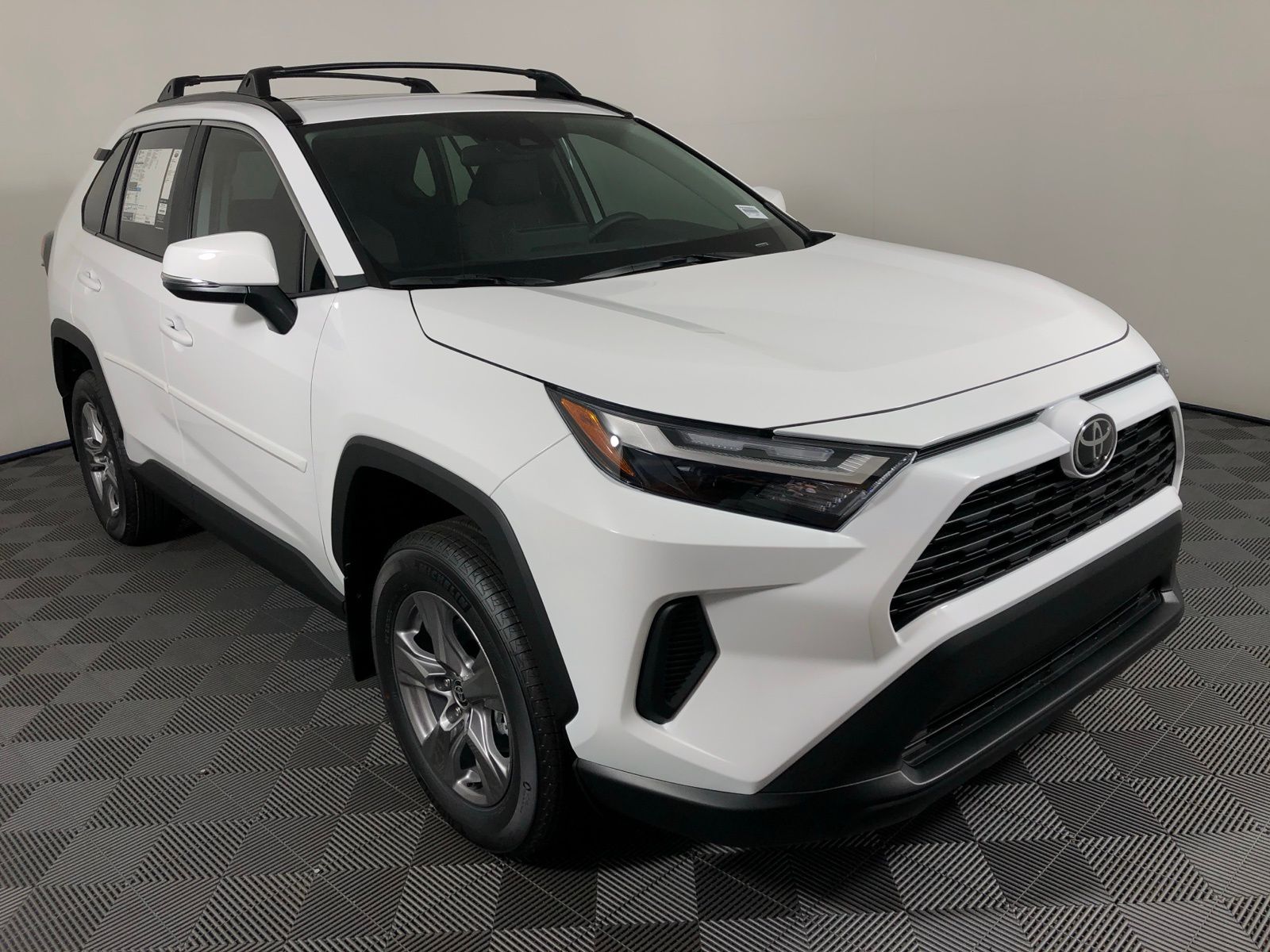 Thumbnail: 2025 Toyota RAV4 - 3