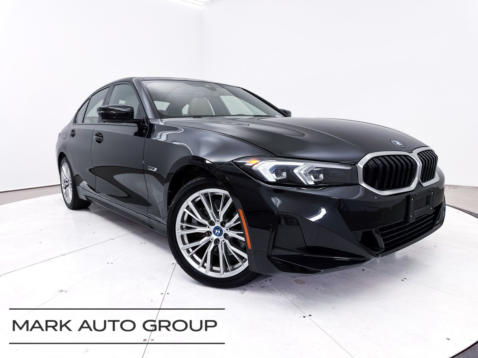 2023 BMW 3 Series 330e iPerformance