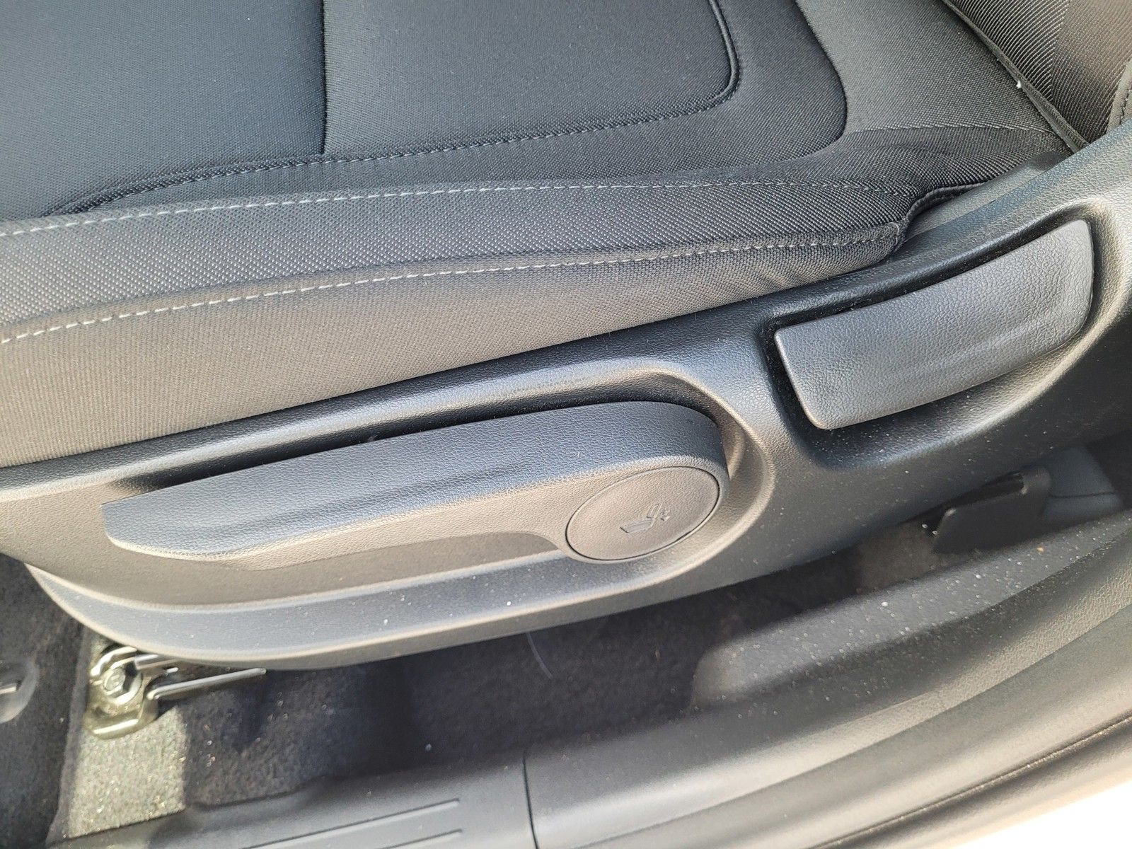 2025 Hyundai Tucson SE - Photo 20