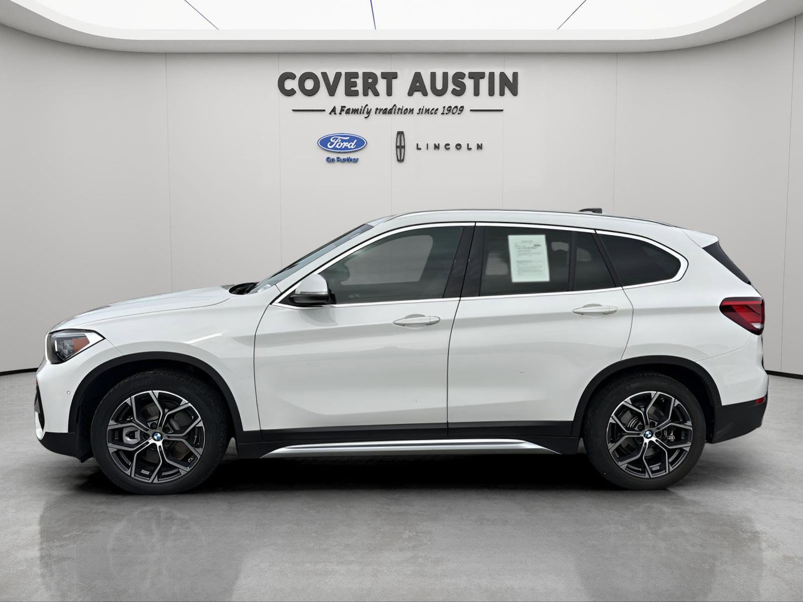 Used Car 2022 Bmw X1  Xdrive28i For Sale Under $30,000 In Austin, Texas