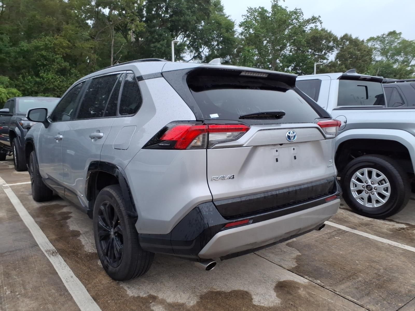 2022 Toyota RAV4 Hybrid SE Silver at EAG Ford Navasota