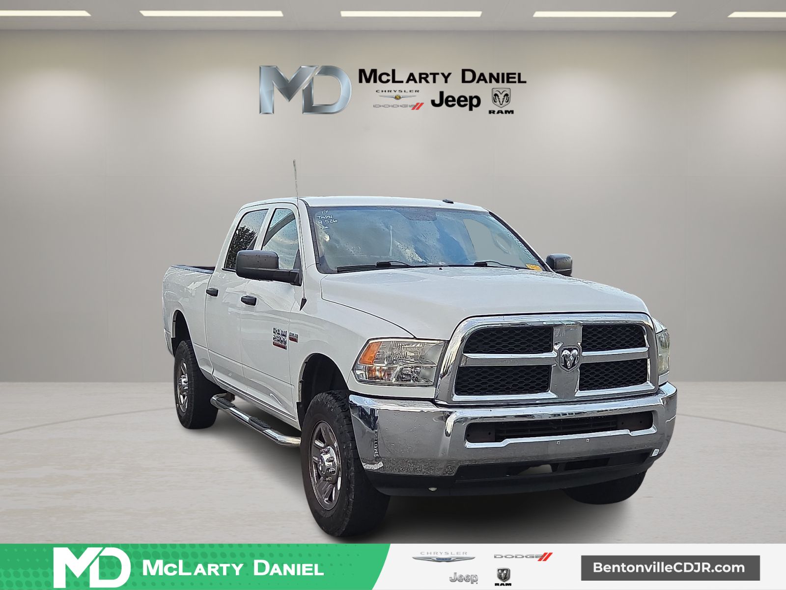 Bright White Clearcoat 2014 RAM 2500 Pickup Truck Four-Wheel Drive 6-Speed Automatic