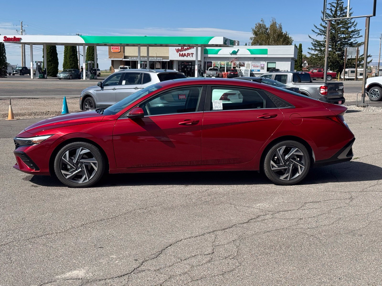 Used 2025 Hyundai Elantra Sedan
