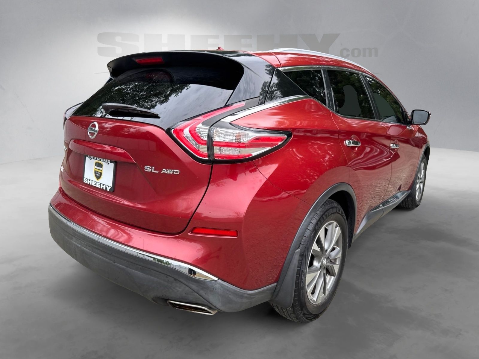 Used 2015 Cayenne Red Nissan SL image 12