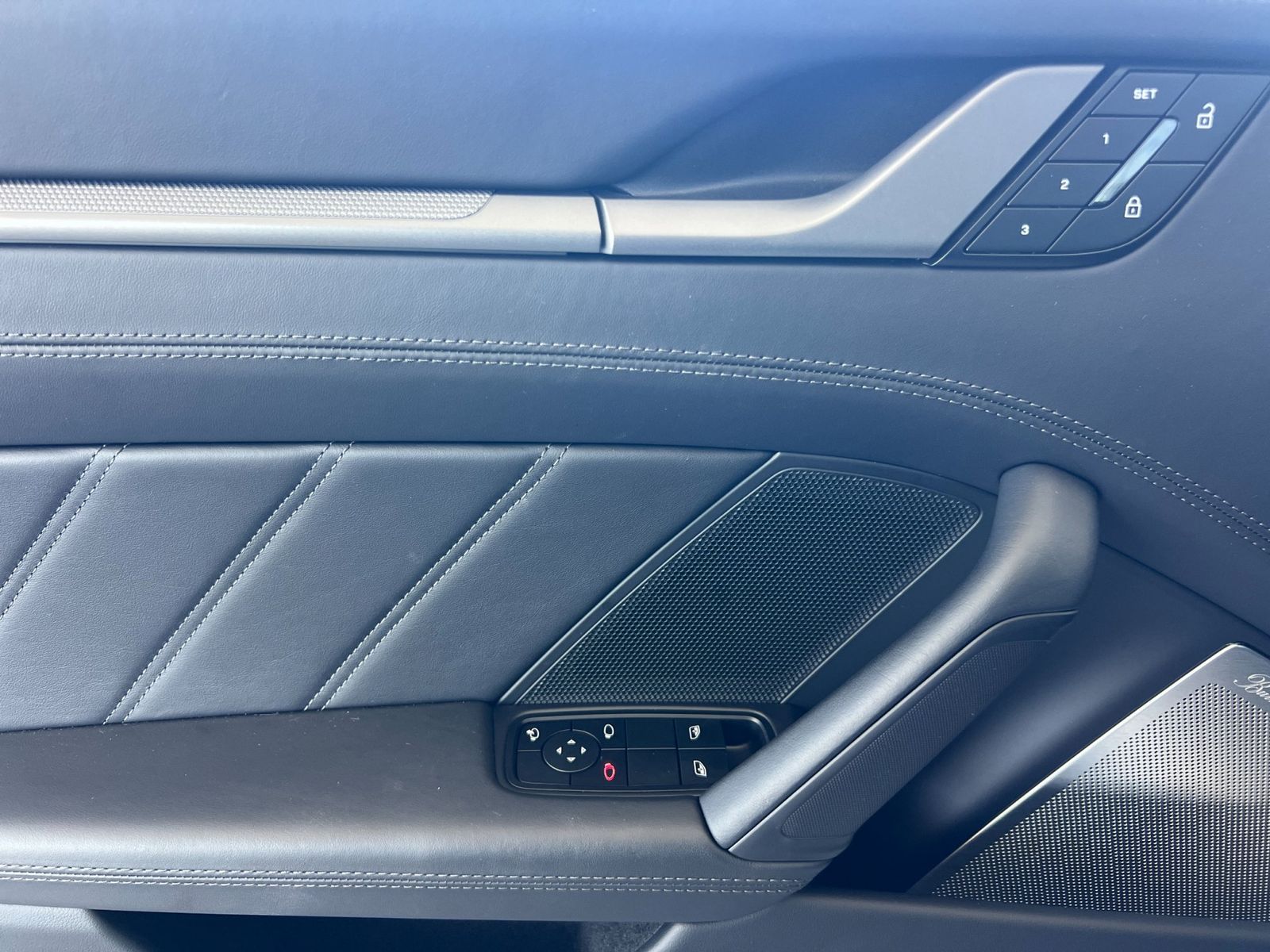 2025 Porsche 911 S - Photo 12