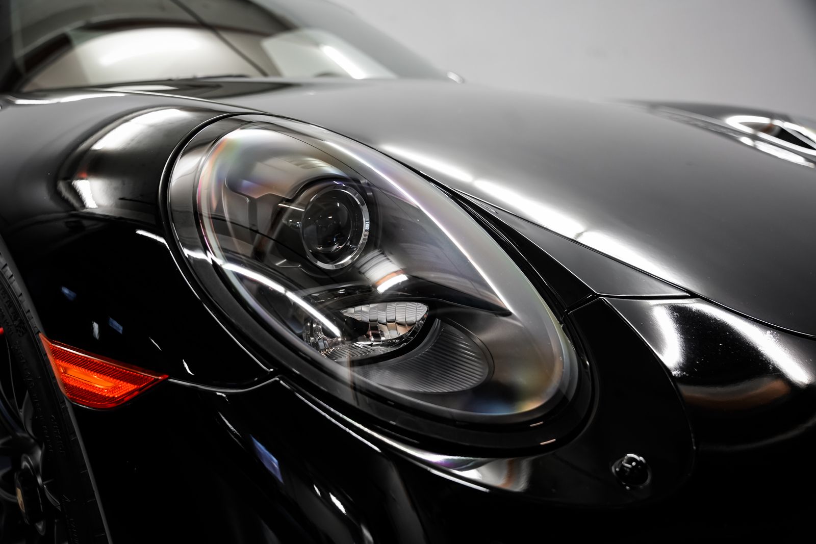 2016 Porsche 911 Carrera 4 GTS — photo 39