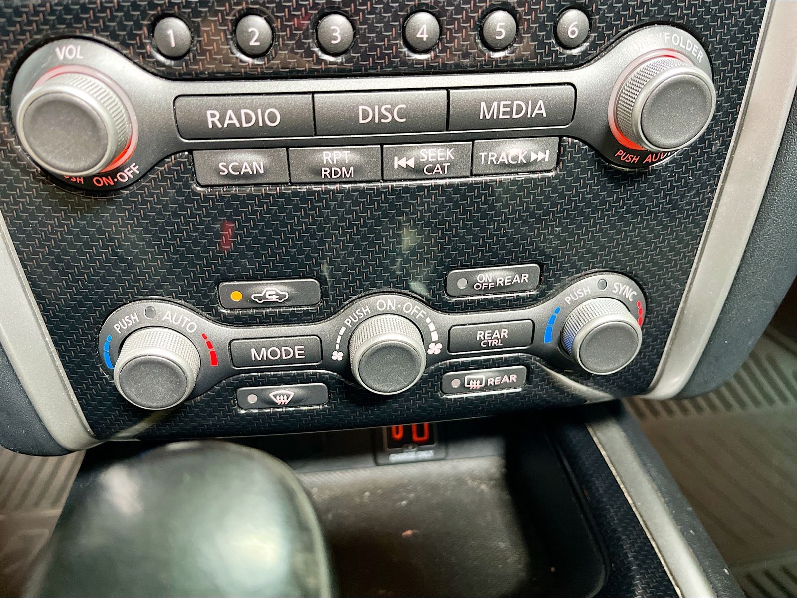 Used 2020 Gray Nissan SL image 16