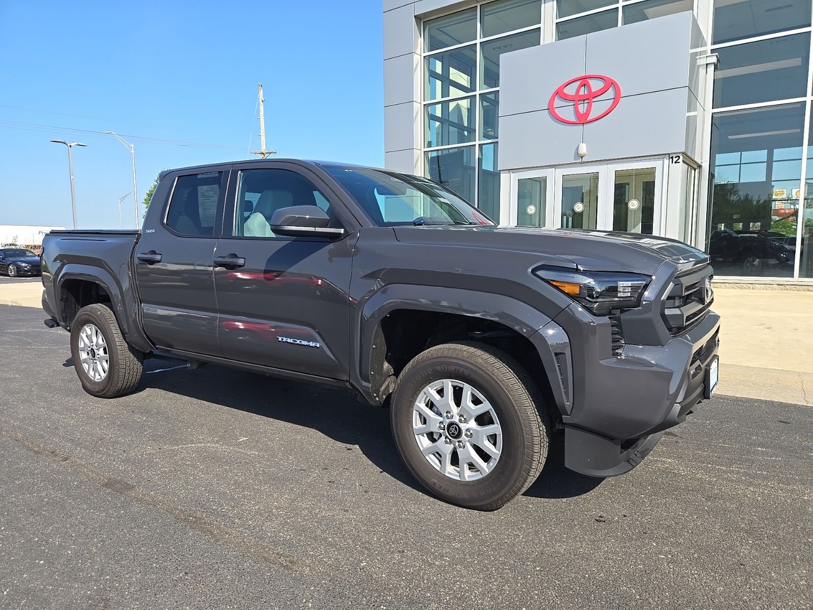 2025 Toyota Tacoma SR5