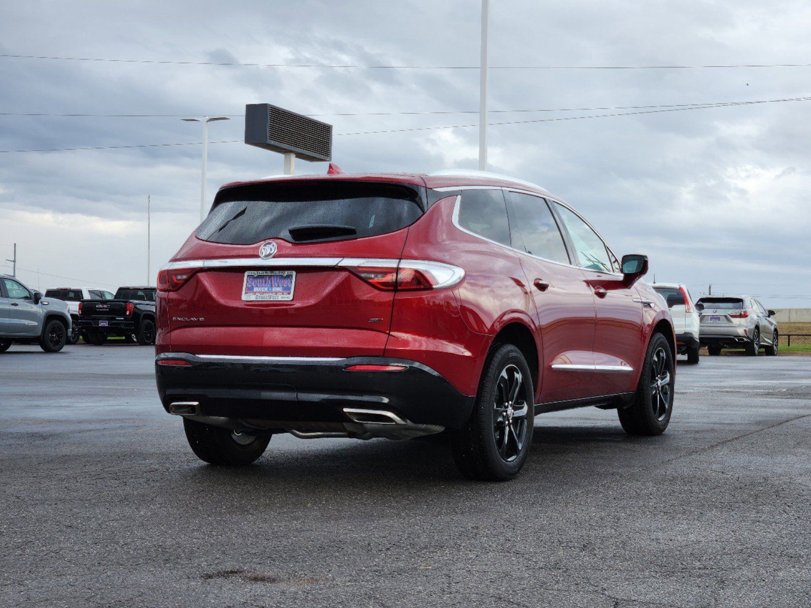 2024 Buick Enclave Essence 5