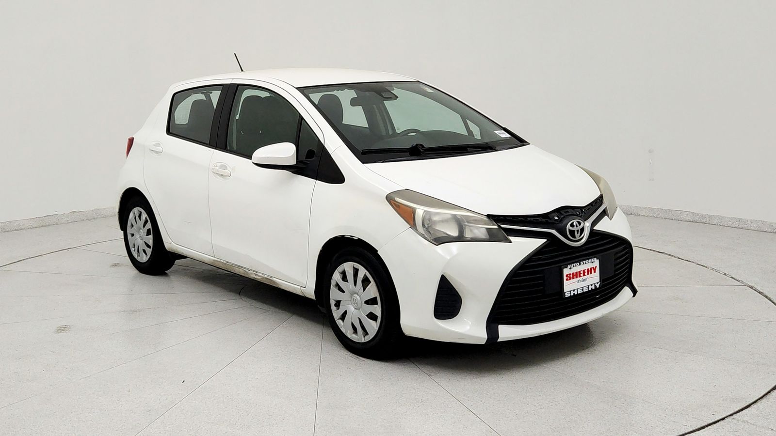 Super White 2017 Toyota Yaris L 2dr Hatchback Hatchback Front-Wheel Drive 4-Speed Automatic Overdrive