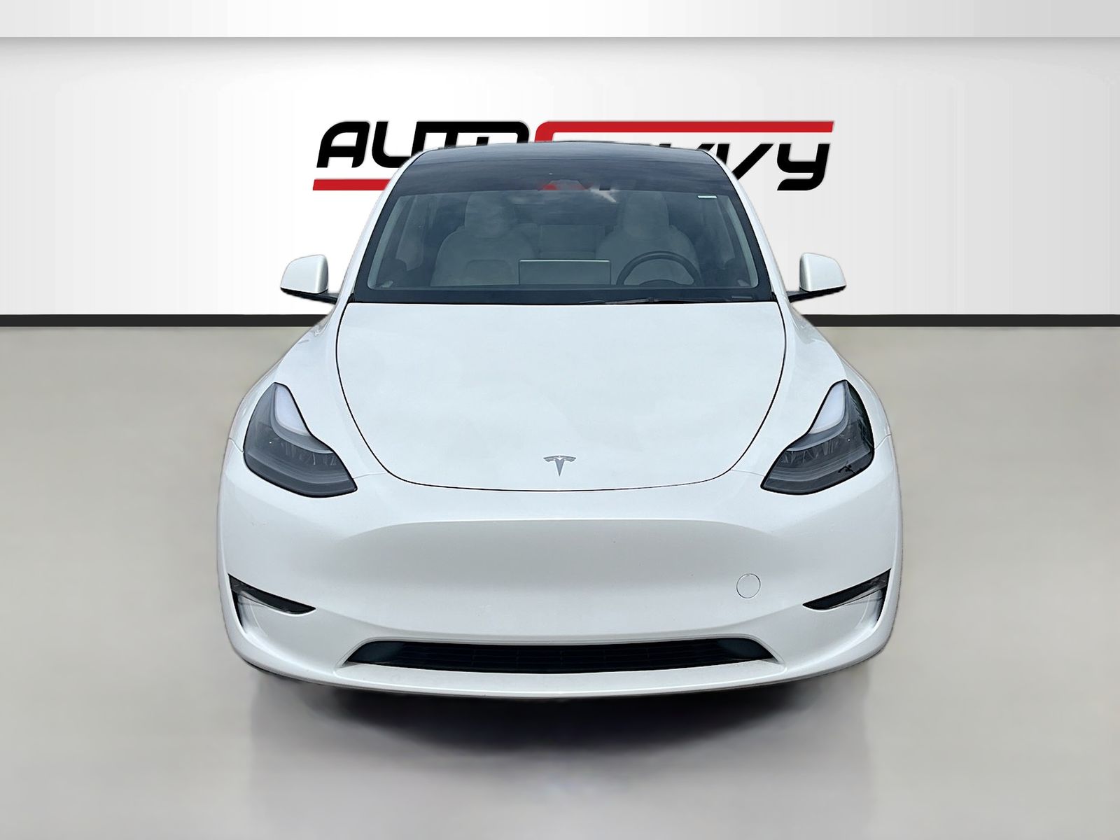 Used 2024 White Tesla Performance image 2