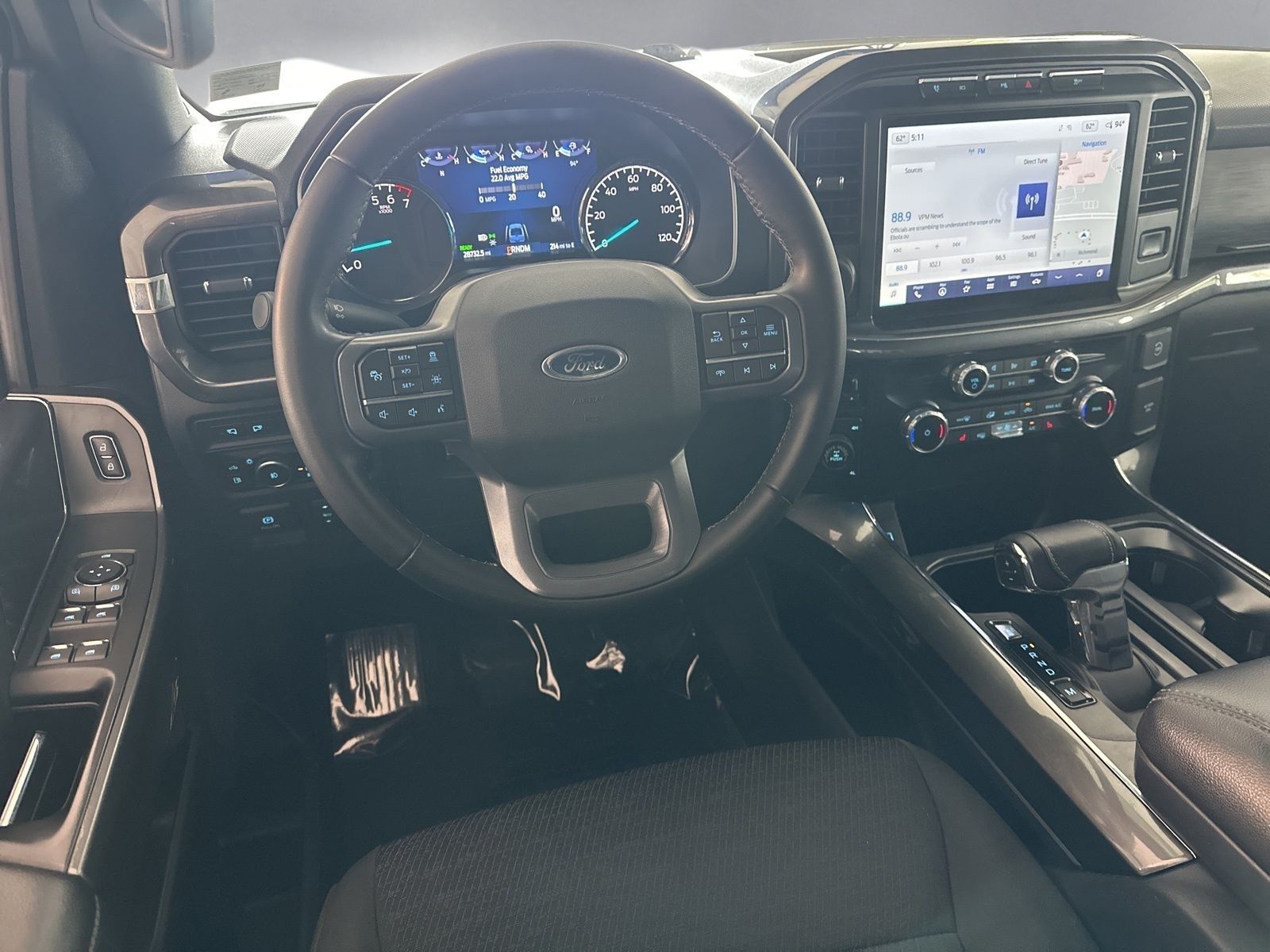 Certified Used 2023 Oxford White Ford XLT image 3