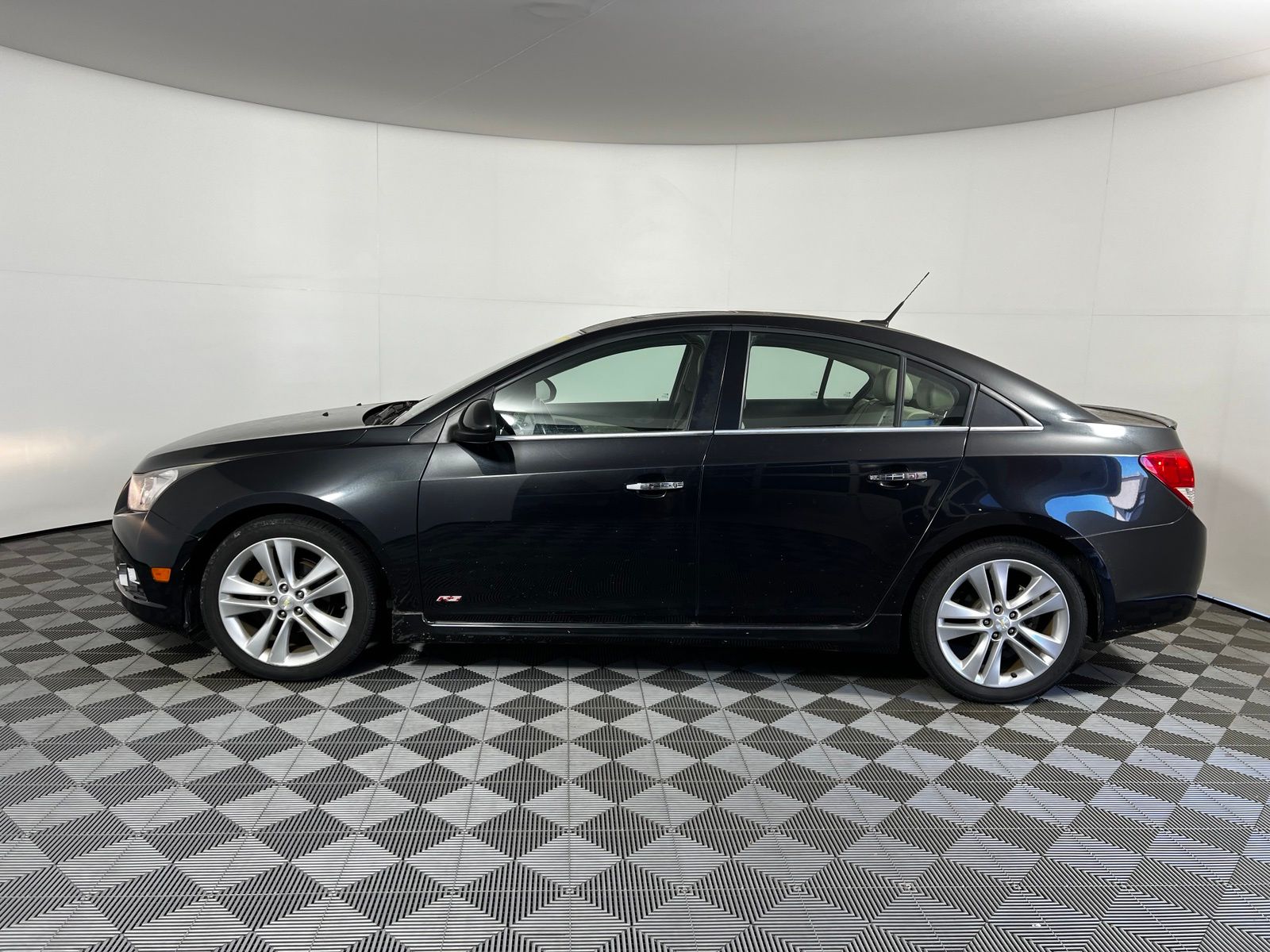 Thumbnail: 2014 Chevrolet Cruze - 8