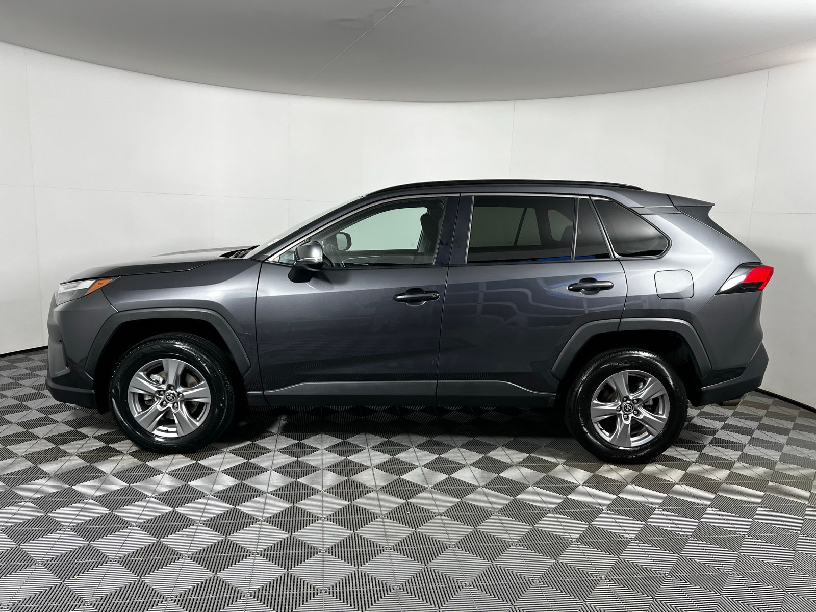 Thumbnail: 2024 Toyota RAV4 - 8