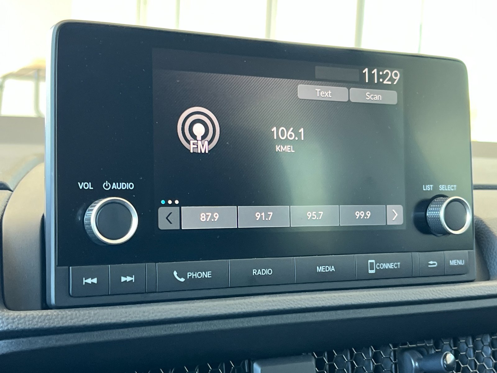 2025 Honda CR-V EX — full photo 18 of 28