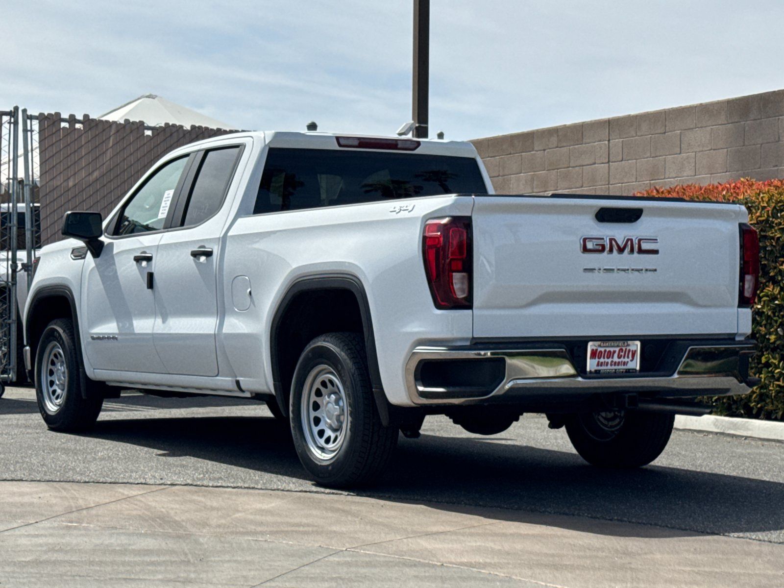 View vehicle photo 6