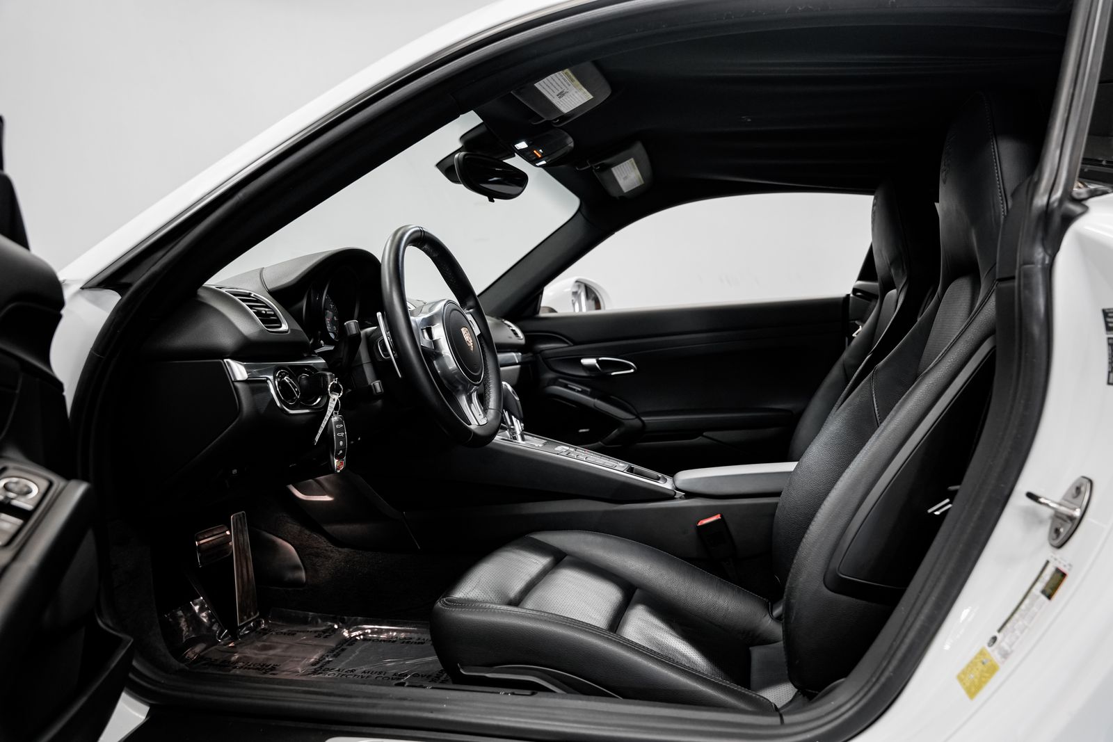 2014 Porsche Cayman S — photo 17