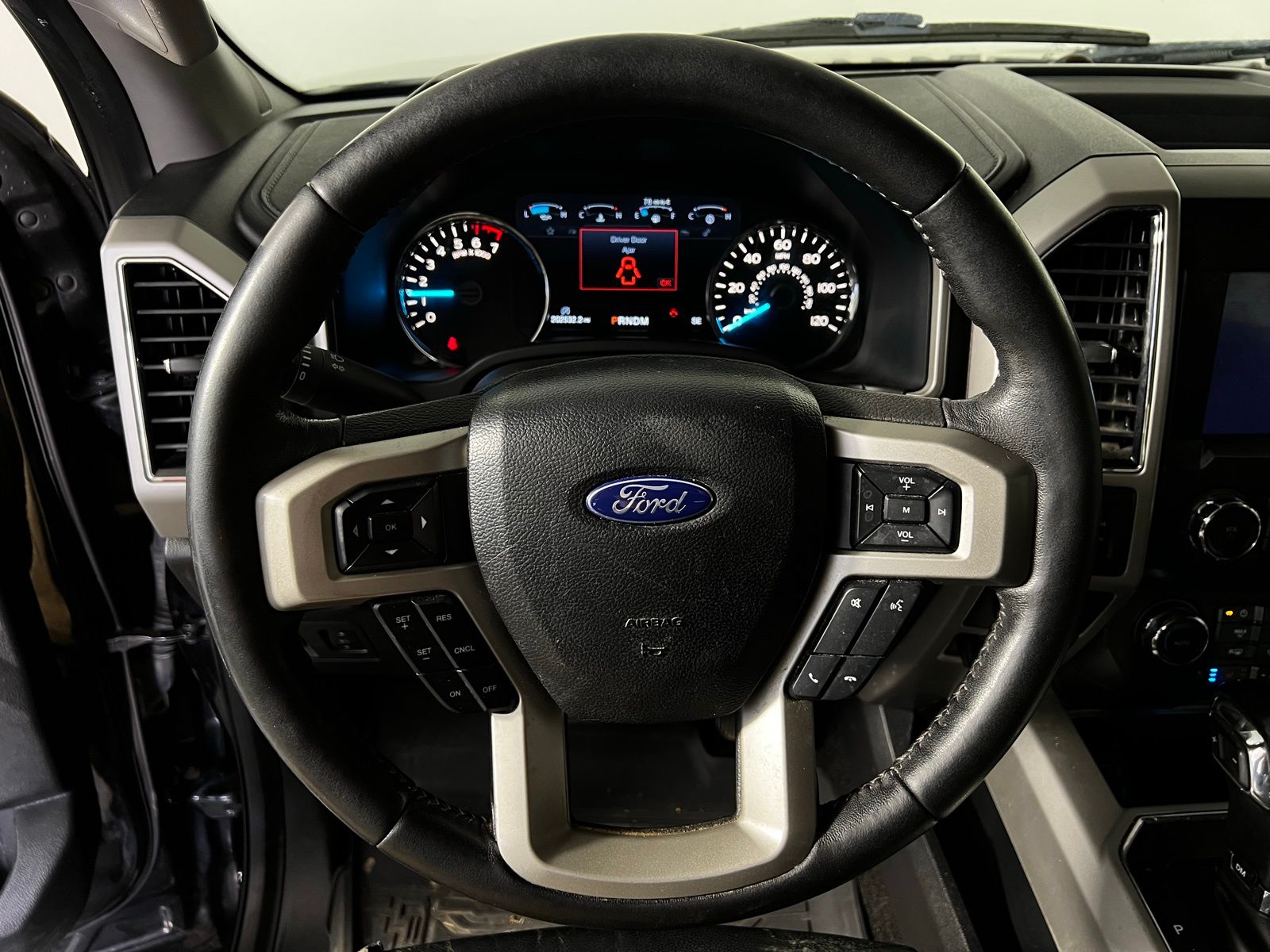 Thumbnail: 2019 Ford F-150 - 9