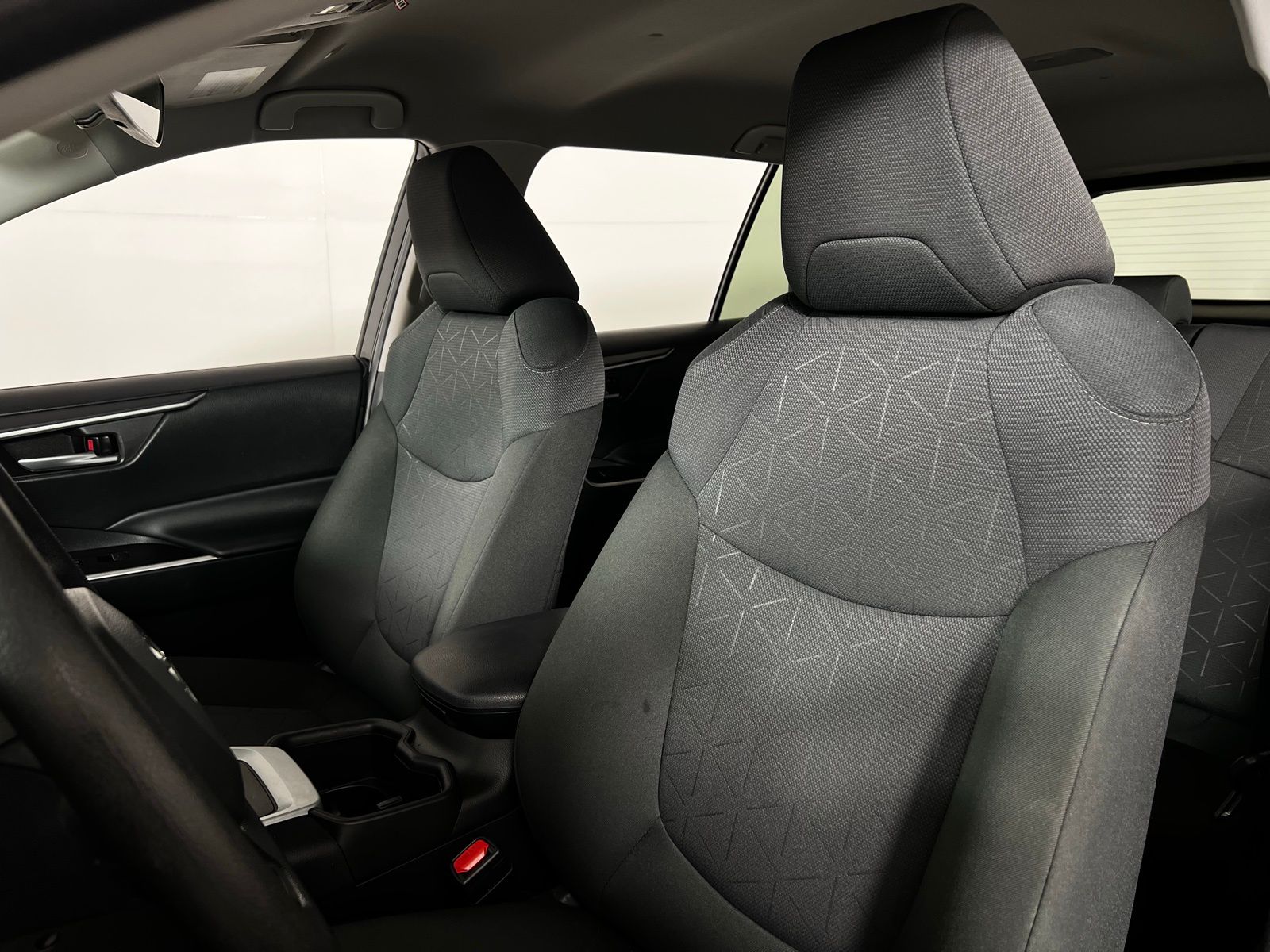 Thumbnail: 2025 Toyota RAV4 - 13