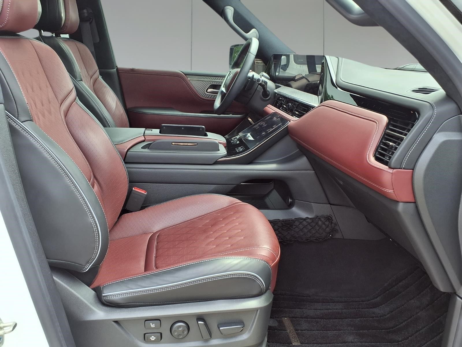 2025 INFINITI QX80 AUTOGRAPH Black at River Oaks CDJR